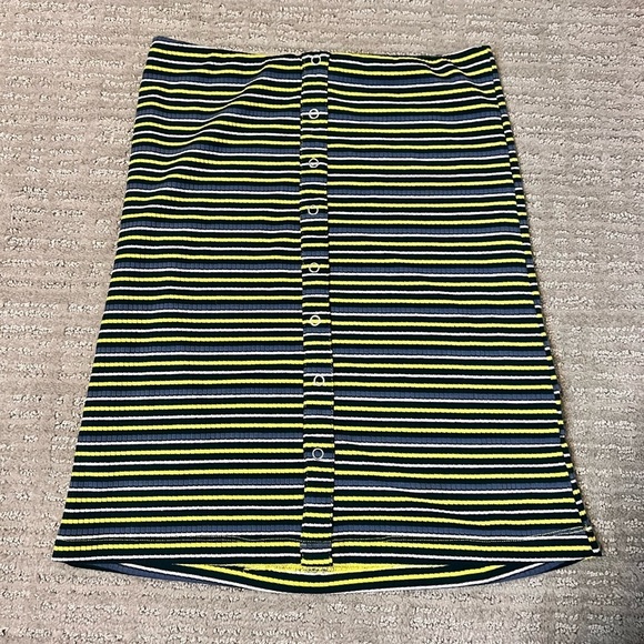 Olivaceous Dresses & Skirts - Olivaceous Striped Ribbed Lined Knit Skirt Size: M